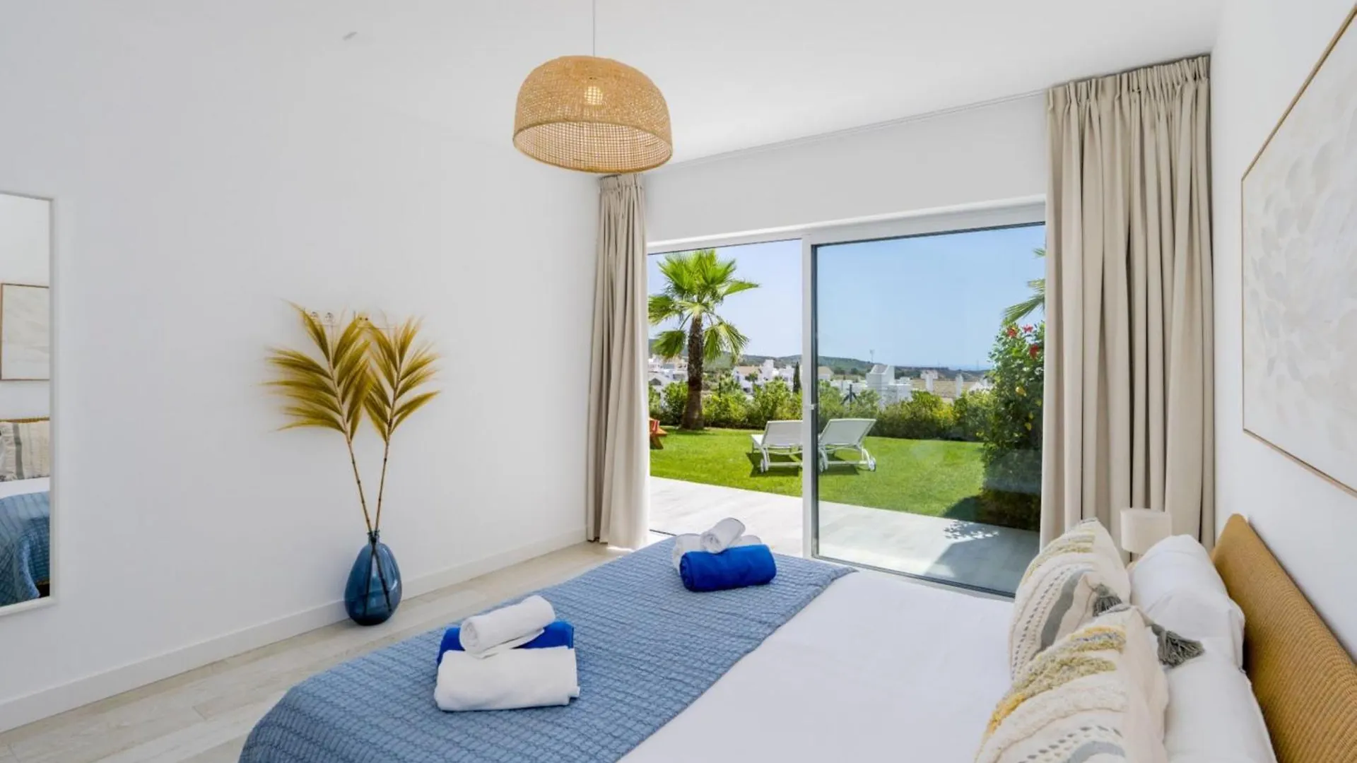 Al-1204 Ground Floor Apartment In Alcazaba Lagoon Estepona